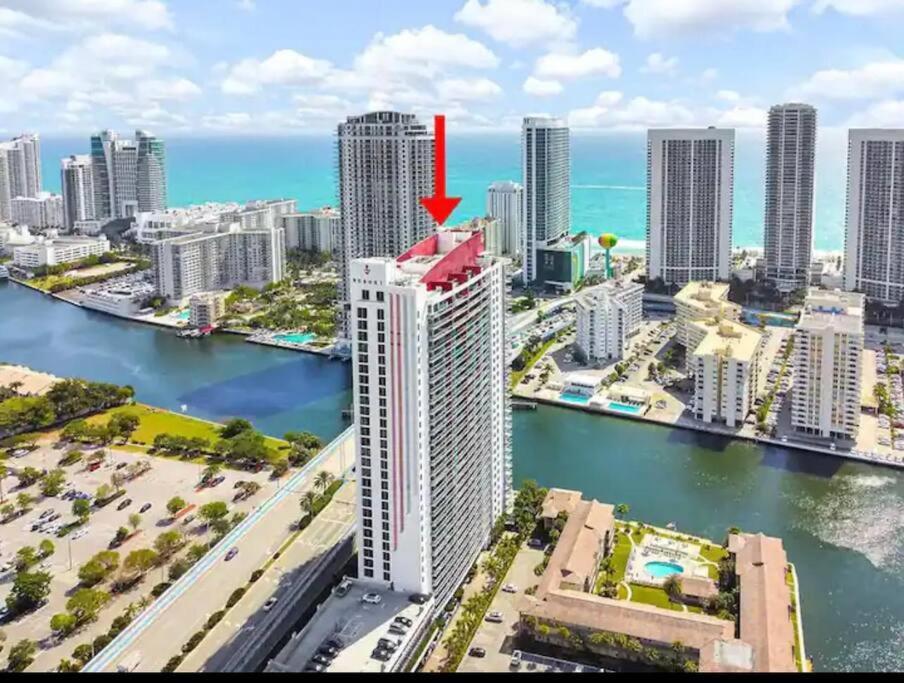 Ocean Views - Pool & Gym - Pet Friendly - Close To Beach Hallandale Beach Kültér fotó