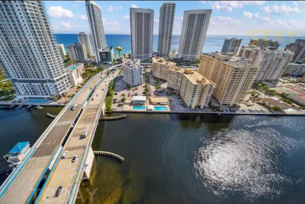 Ocean Views - Pool & Gym - Pet Friendly - Close To Beach Hallandale Beach Kültér fotó