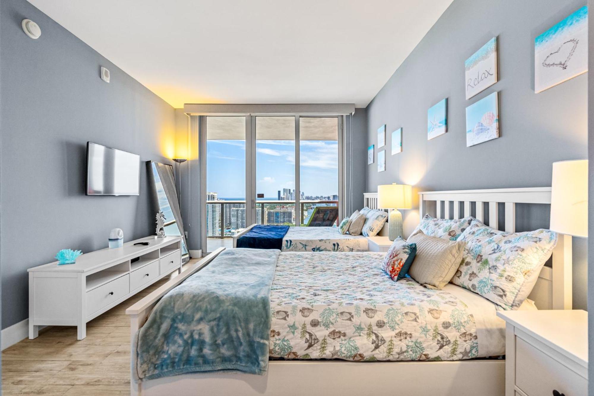 Ocean Views - Pool & Gym - Pet Friendly - Close To Beach Hallandale Beach Kültér fotó
